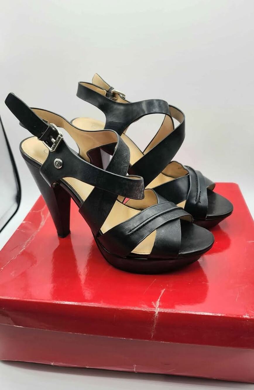 Guess GFHILLY Black Strappy Platform High Heel Sandals Shoes Women Size 7.5 M